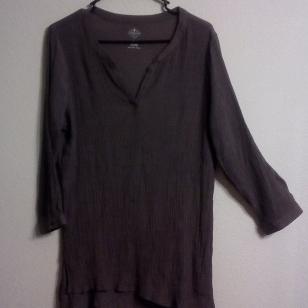 See John's Bay blouse